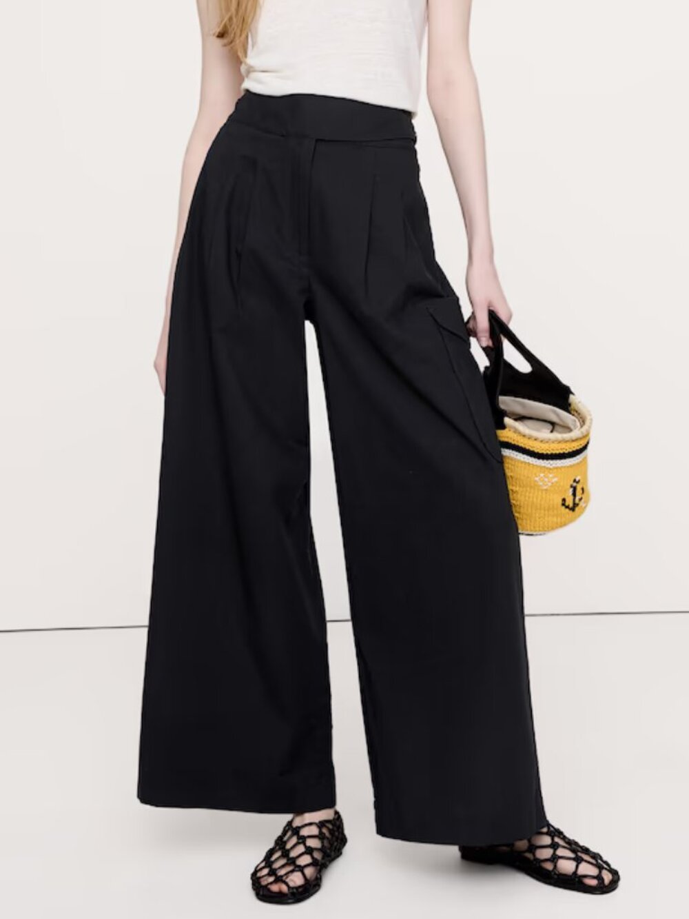 NWT Banana Republic Black Heritage Explorer Lightweight Hi-Rise Wide-Leg Pant PM